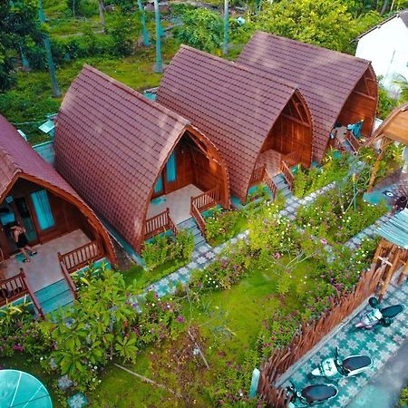 The Peace Arta Bungalow Batununggul Dış mekan fotoğraf