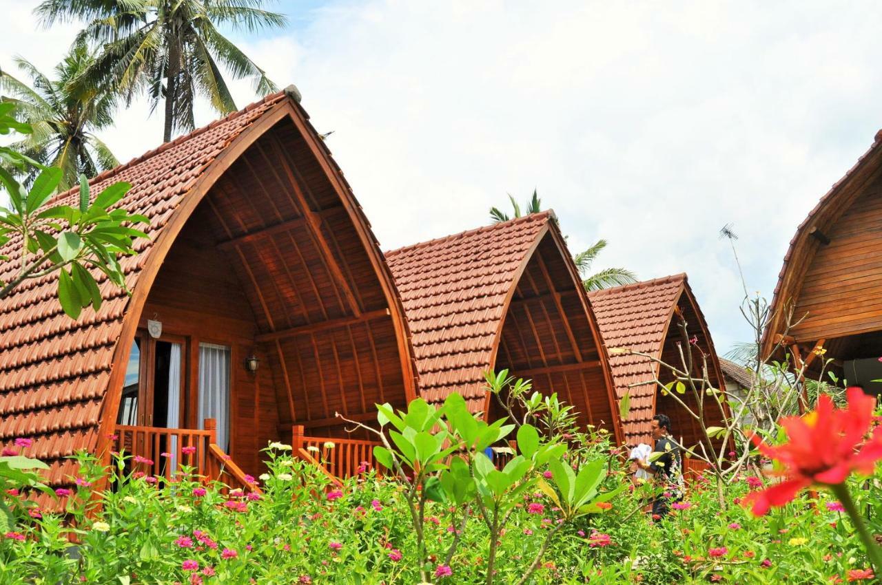 The Peace Arta Bungalow Batununggul Dış mekan fotoğraf