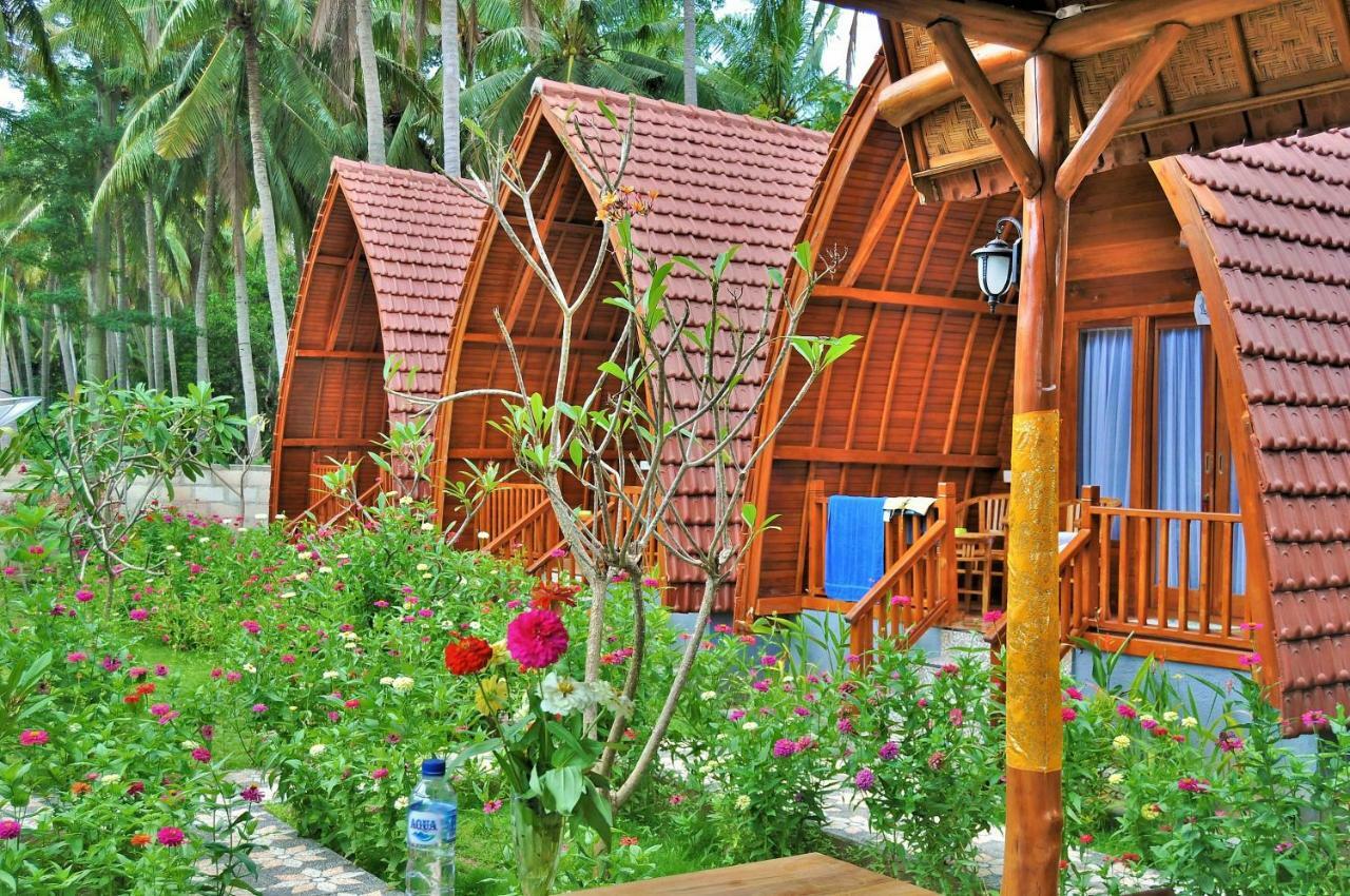 The Peace Arta Bungalow Batununggul Dış mekan fotoğraf