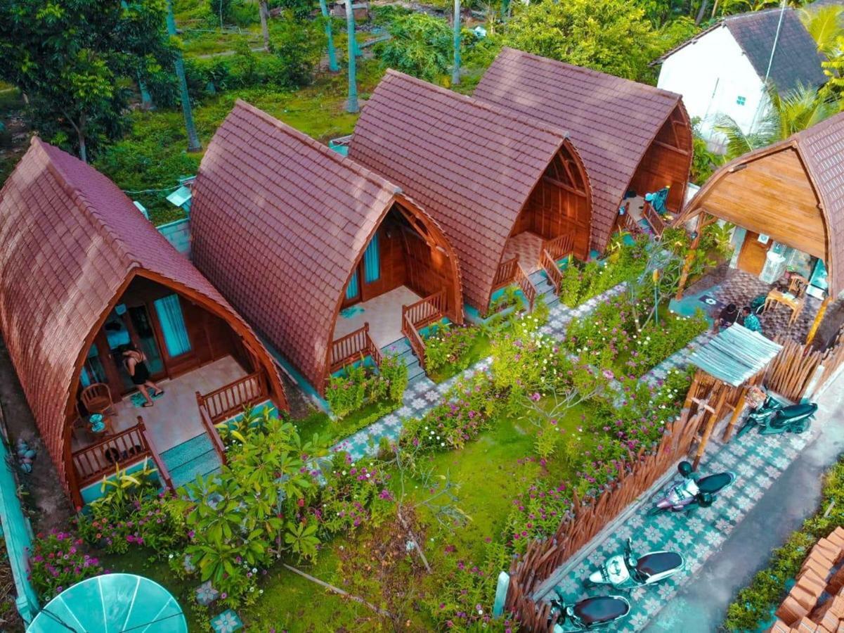 The Peace Arta Bungalow Batununggul Dış mekan fotoğraf